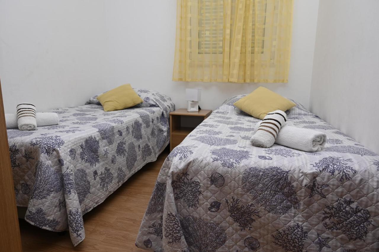 Apartments "Sea View" Miki & Ivana Bol Exterior photo